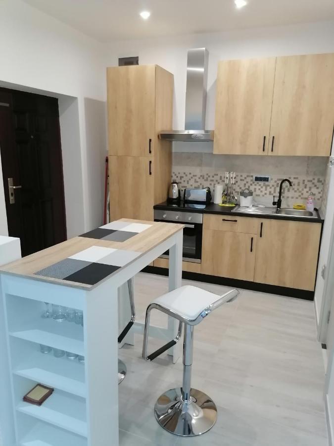 Data Central Studio Νόβι Σαντ Εξωτερικό φωτογραφία