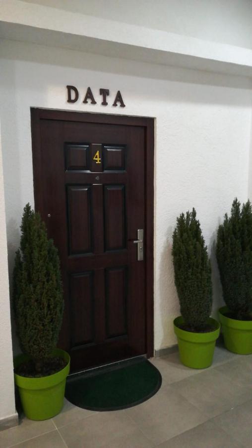 Data Central Studio Νόβι Σαντ Εξωτερικό φωτογραφία