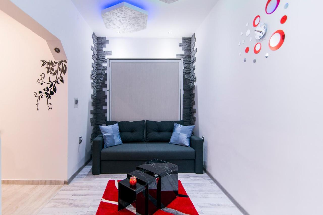 Data Central Studio Νόβι Σαντ Εξωτερικό φωτογραφία